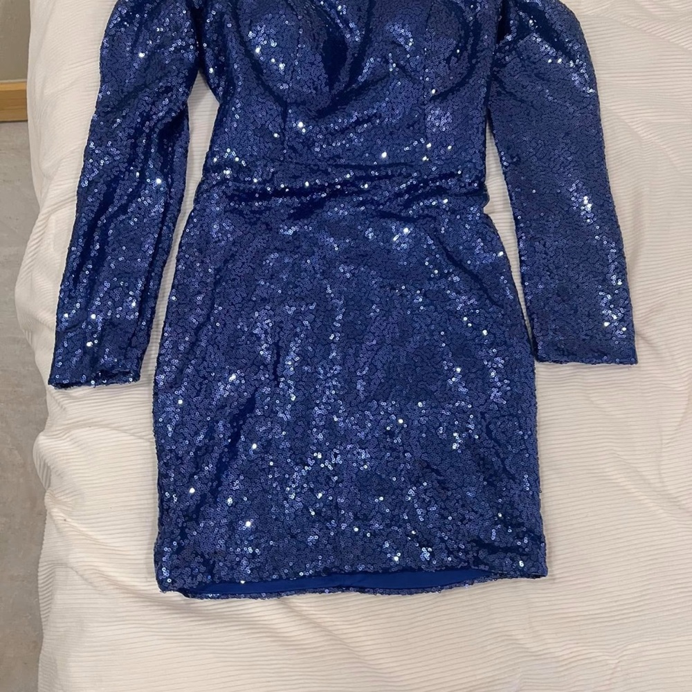 Elegant Blue Sequin Dress